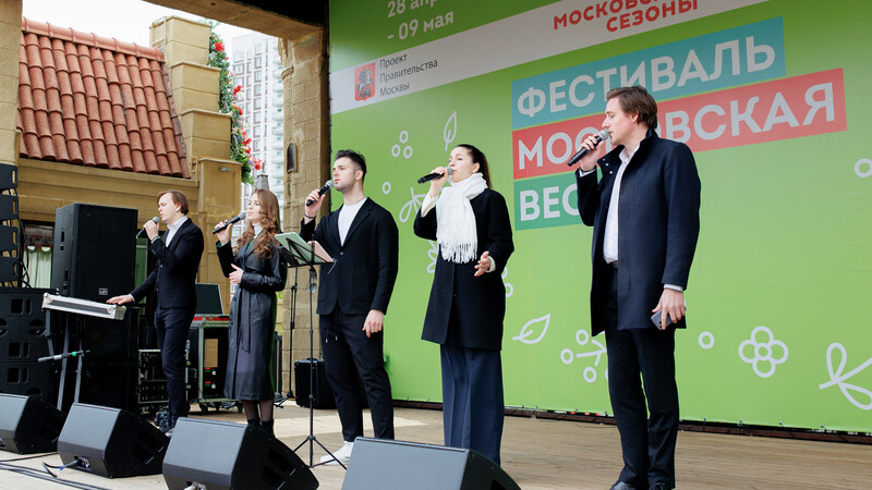 Выступление акапельных коллективов ко Дню победы