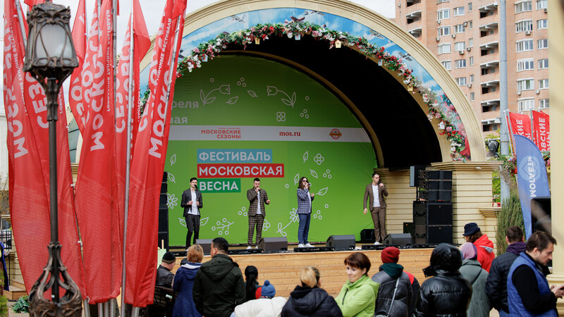 Выступление акапельных коллективов ко Дню победы